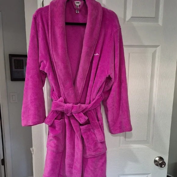 Like New Victoria's Secret Pink Fuzzy XL Robe - Picture 1 of 8